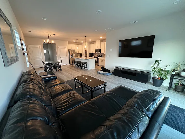 Skyridge Dr — Photo 2