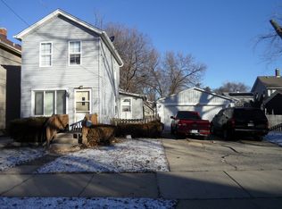 572 4th Ave, Aurora, IL 60505