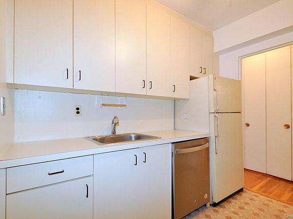 5th image of 177 E Hartsdale Ave APT 3R