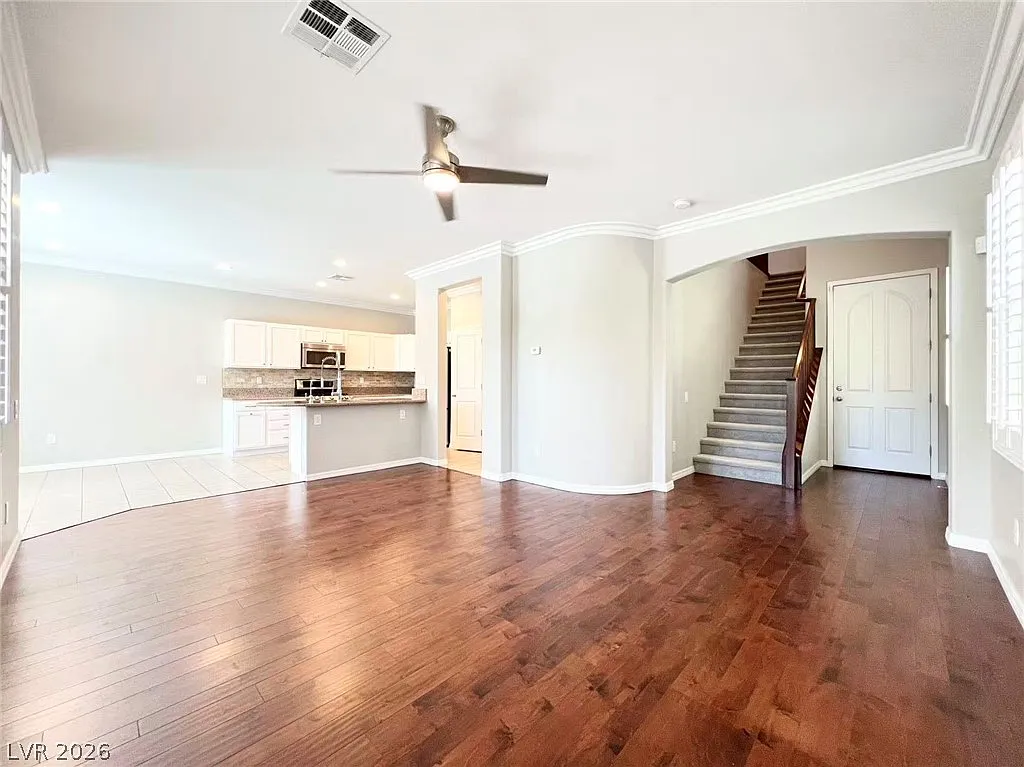 3 bed, 2.5 bath, 1616 sqft, $2,450 — Photo 2