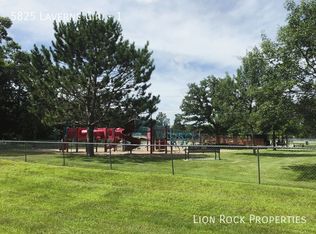 5825 Laverne Cir APT 1, Baxter, MN 56425