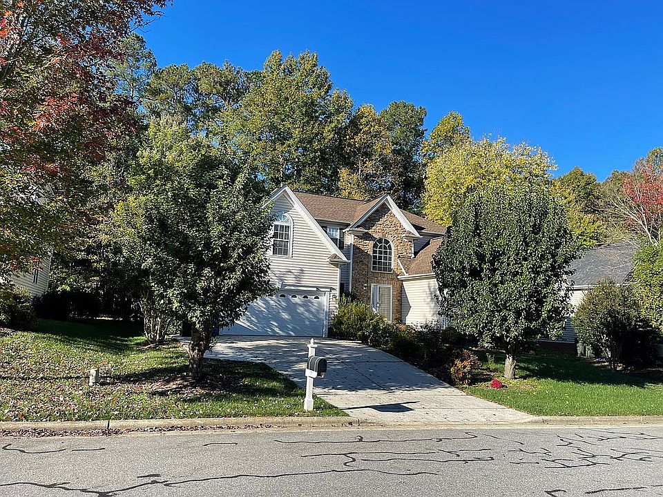 1st image of 431 New Parkside Dr