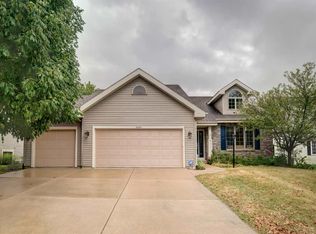5649 Kinsale Dr, Fitchburg, WI 53711