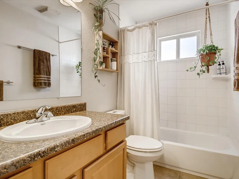 2605 S Hooker St — Photo 19