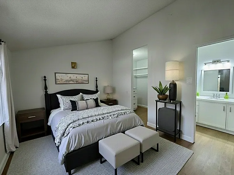 Hidden Creek Apartments — Photo 104
