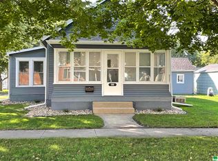 135 2nd Ave SW, Le Mars, IA 51031