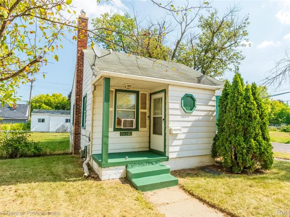 20500 Hickory St, Detroit, MI 48205