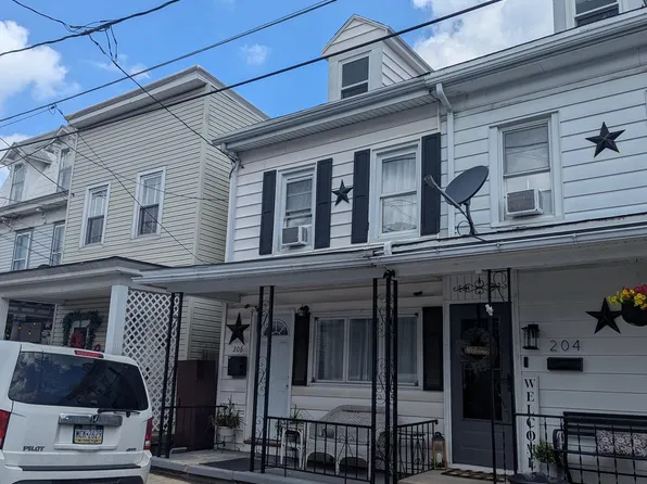 206 Oak St, Minersville, PA 17954