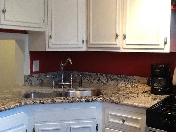 3rd image of 3719 Patterson Ave