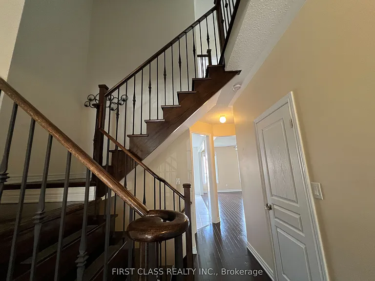27 William Berczy Blvd — Photo 13
