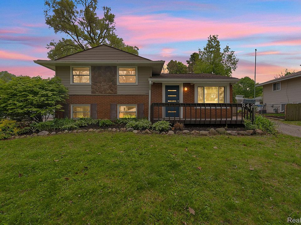 1st image of 842 Bird Song Dr