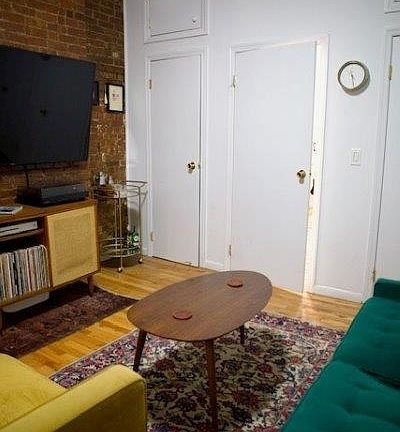 3rd image of 9 Stanton St #2AD