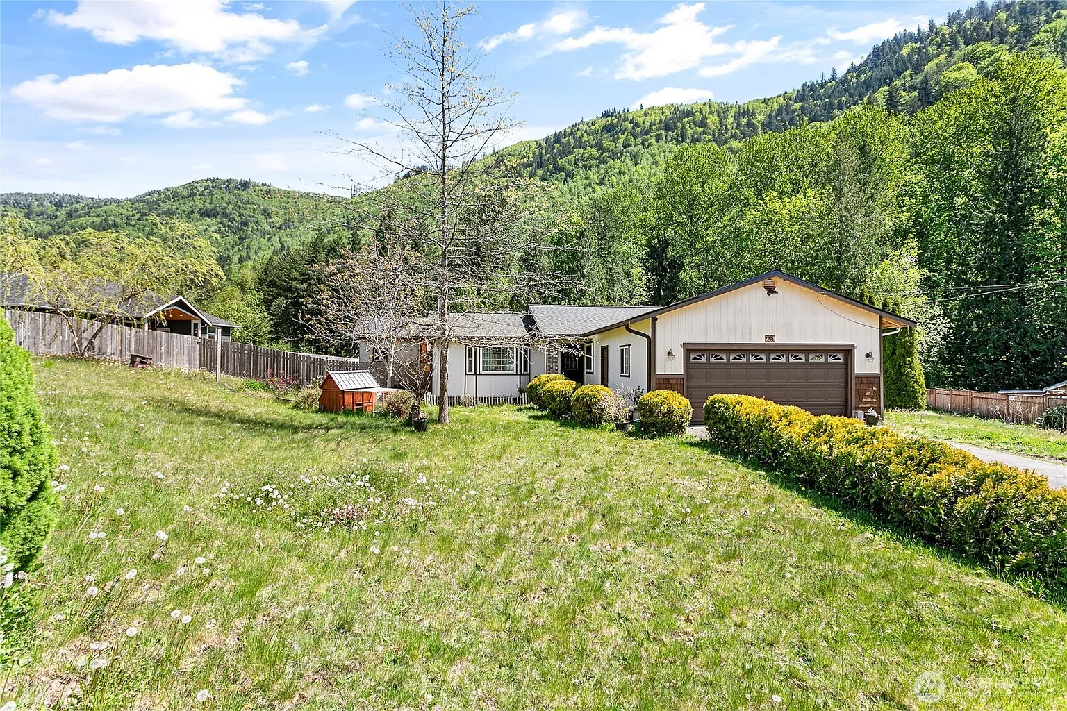 2931 Green Valley Drive photo 1