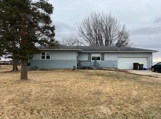 2585 S Van Brocklyn Rd, Freeport, IL 61032