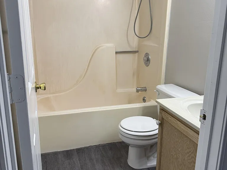 2216 Live Oak Ln — Photo 12