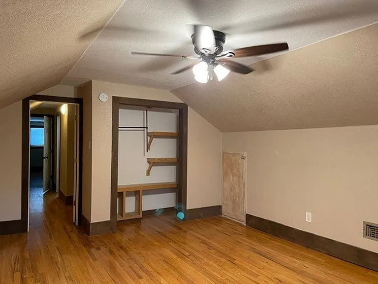 5719 Fairview Dr — Photo 17