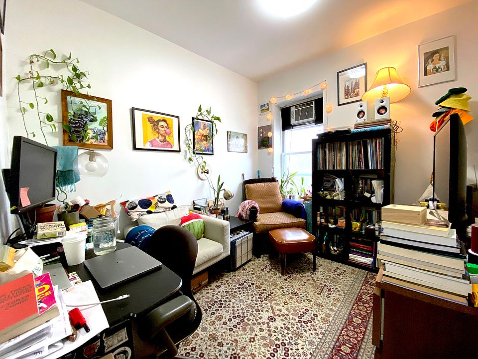 1st image of 8 Spencer Pl APT 4R