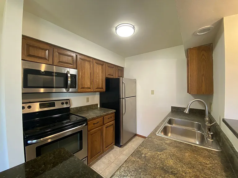 High Point Commons Apartments — Photo 66