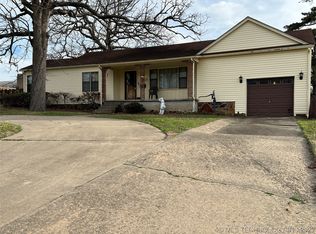 214 E Taylor Ave, McAlester, OK 74501