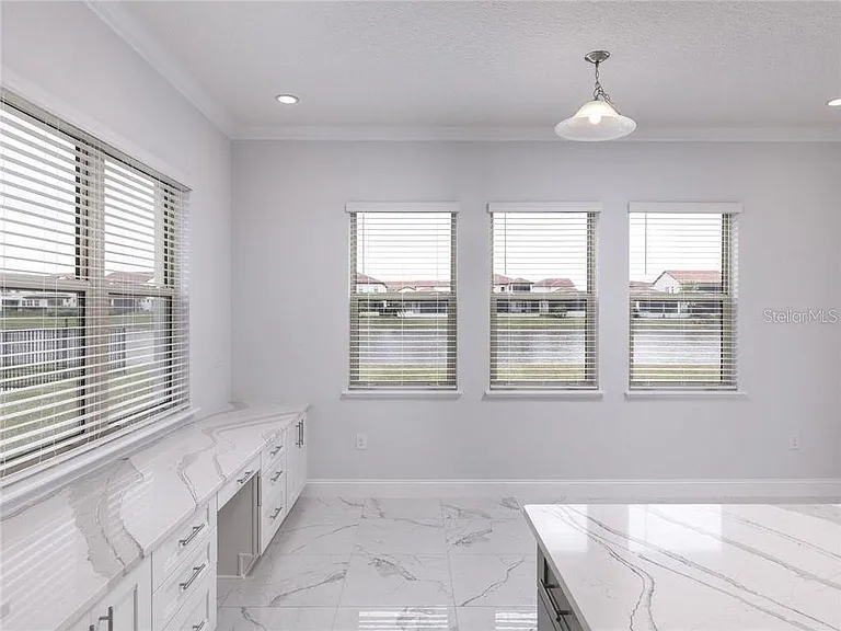 10511 Royal Cypress Way — Photo 4