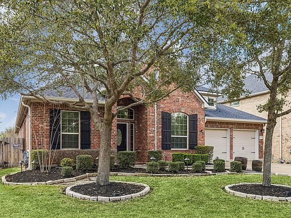 3rd image of 2902 Red Maple Dr