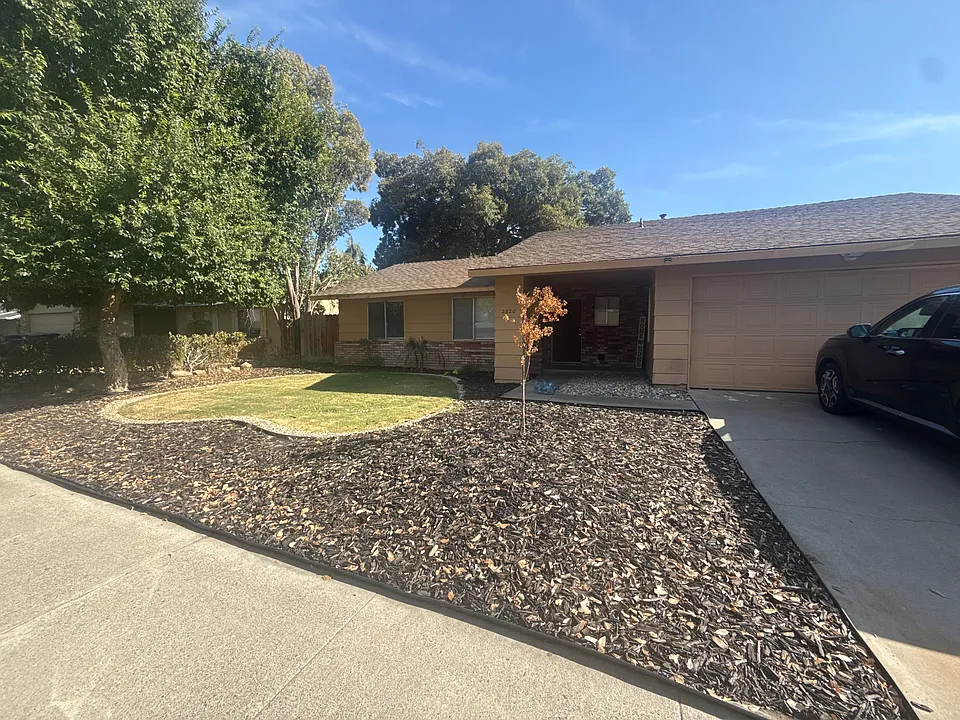 2820 Medicine Bow Dr