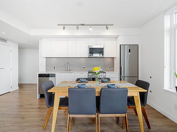 4th image of 845 Johnson St #2002