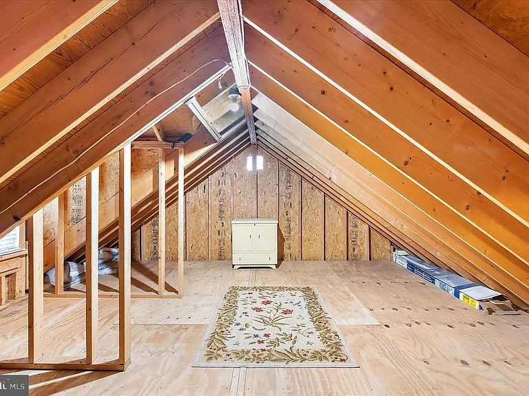 161 Margate Dr — Photo 40