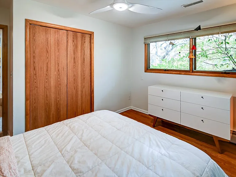 4746 Lafayette Dr — Photo 49