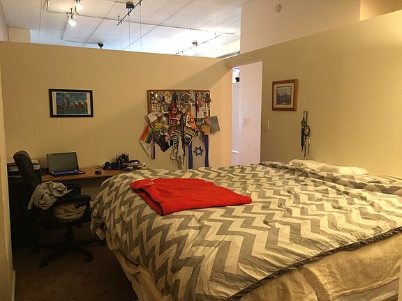 4th image of 1635 W Belmont Ave APT 417