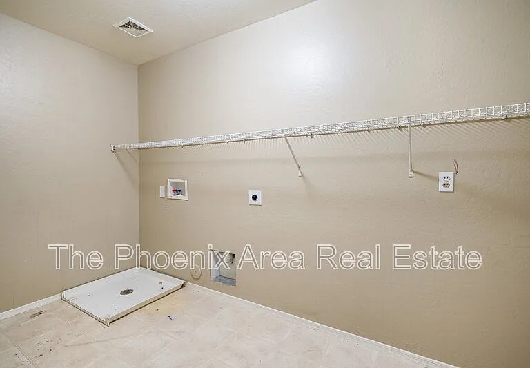 45992 W Dutchman Dr — Photo 50