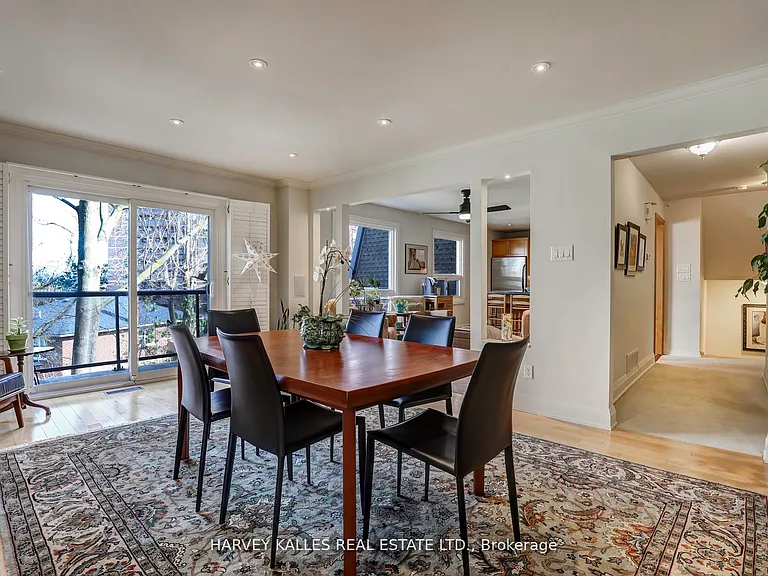 18 La Rose Ave #Townhouse 16 — Photo 18