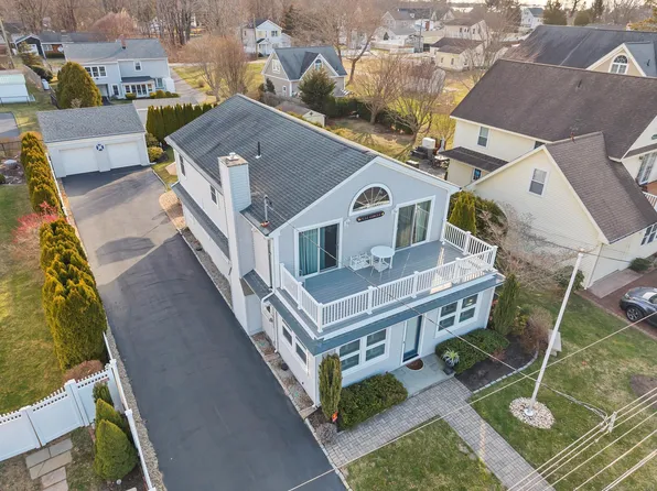 12 Bellstone Avenue, Westbrook, CT 06498