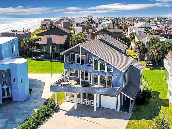 Located in one of Galveston's most prodigious neighborhoods!