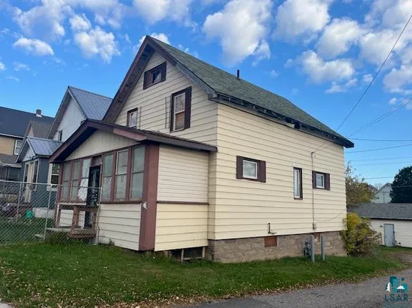 102 New York Ave W, Gilbert, MN 55741