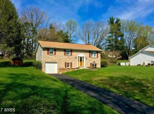 2125 Round Hill Rd, Fallston, MD 21047
