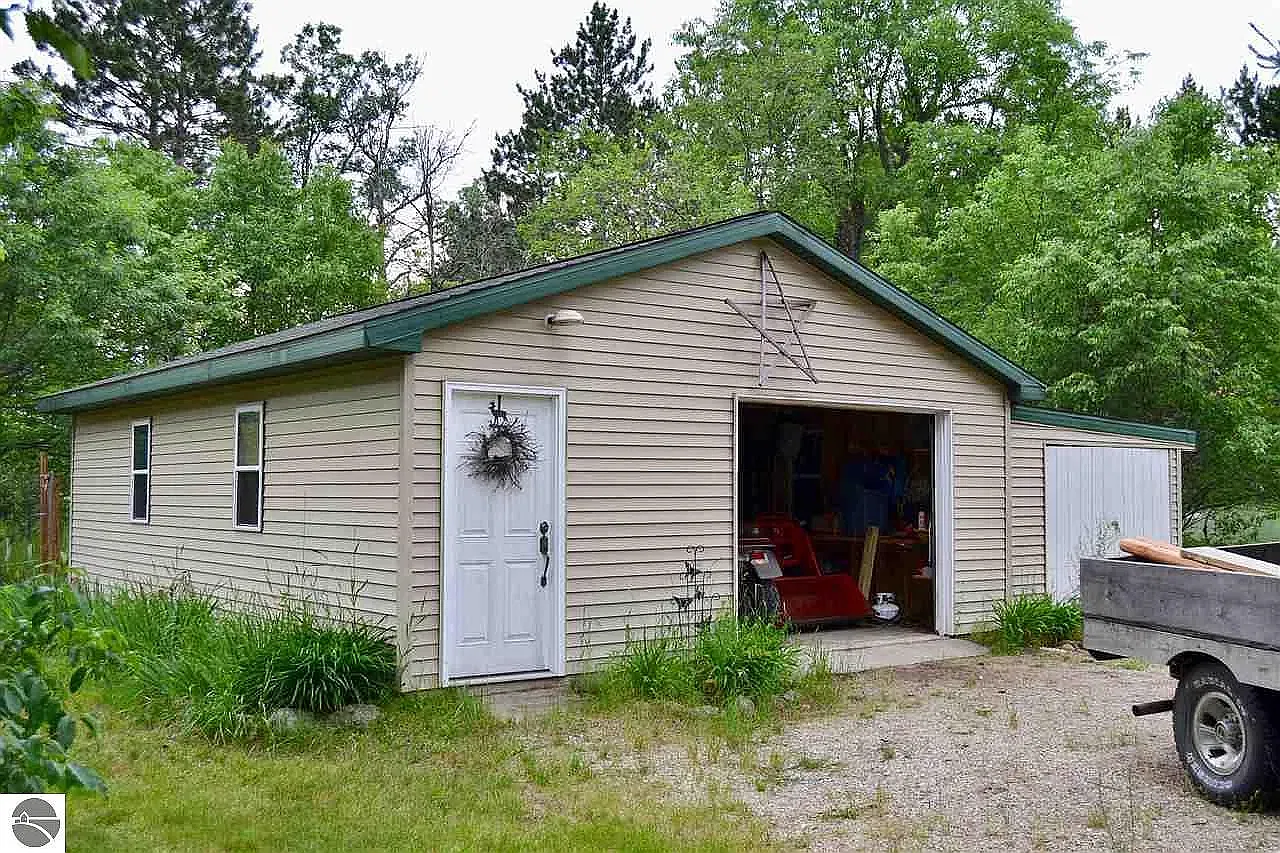 3003 E Geers Rd — Photo 3