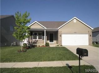 407 Red Coat Trl, Wentzville, MO 63385