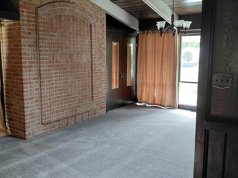 215 W Gore Rd #A — Photo 11