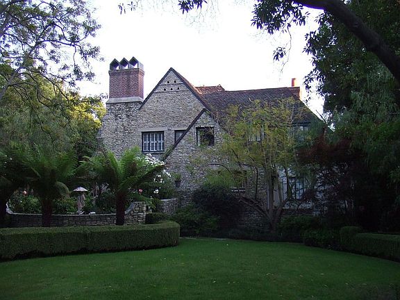 Front view before Girraffs 