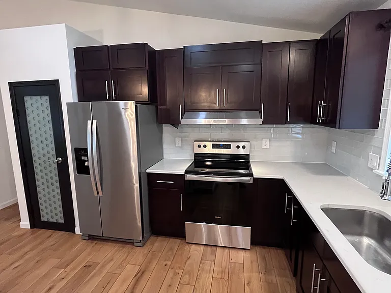 2603 S 86th Ave — Photo 4