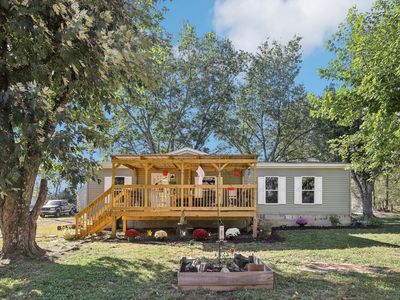 868 Oakdale Rd, Westmoreland, TN, 37186