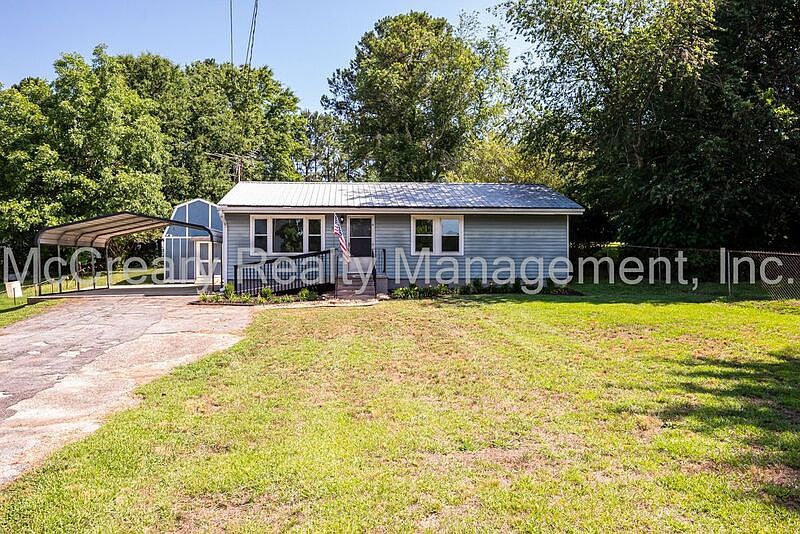 1st image of 835 Sylvan Dr