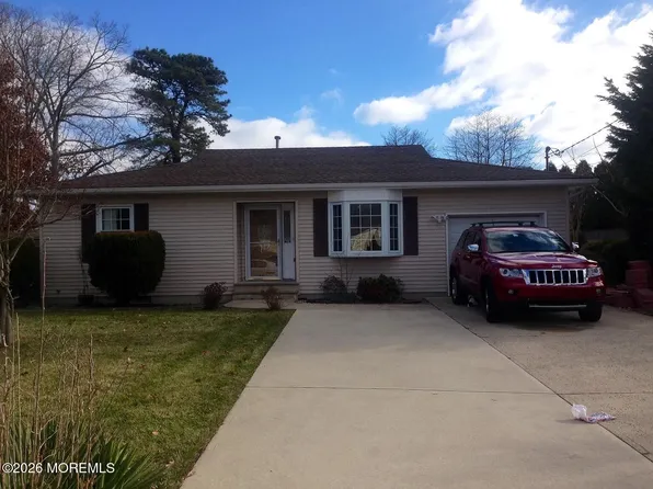 159 Spinnaker Avenue, Manahawkin, NJ 08050