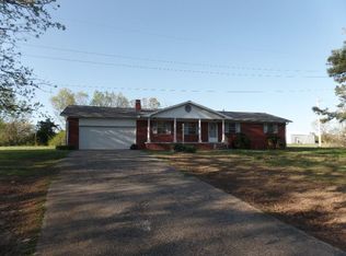 903 E Country Ln, Siloam Springs, AR 72761