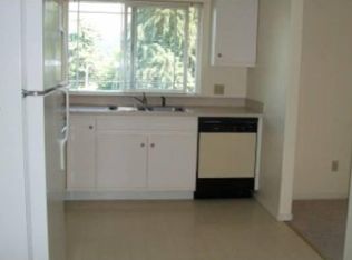 105 Crestview Ter, Cottage Grove, OR 97424