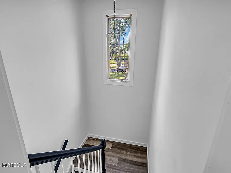 295 Jerome Ave — Photo 17