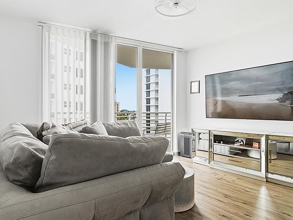 5th image of 1551 N Flagler Drive #605