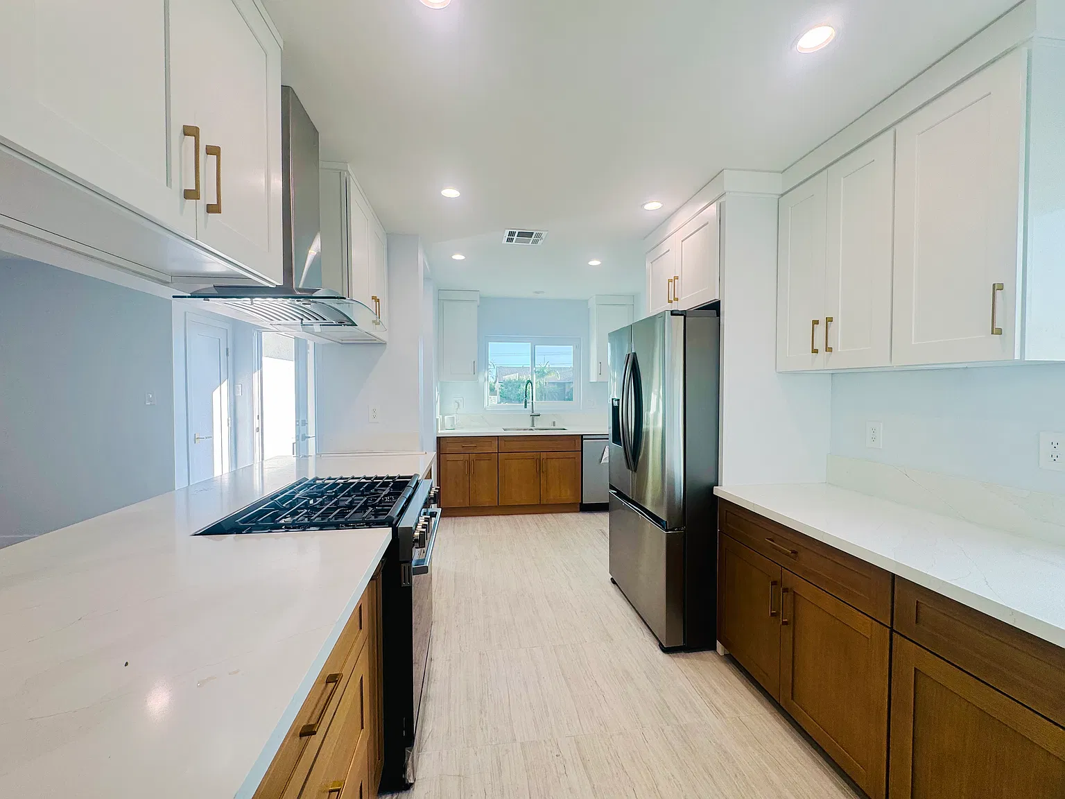 3 bed, 1596 sqft, $4,000 — Photo 3