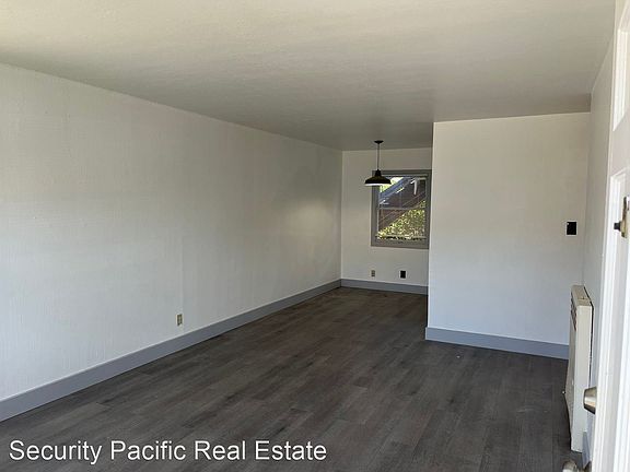 3rd image of 400 33rd St #406